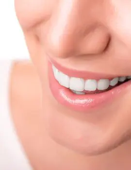 SmilePackages-Invisalign-porcelain-veneers-package-Thumb